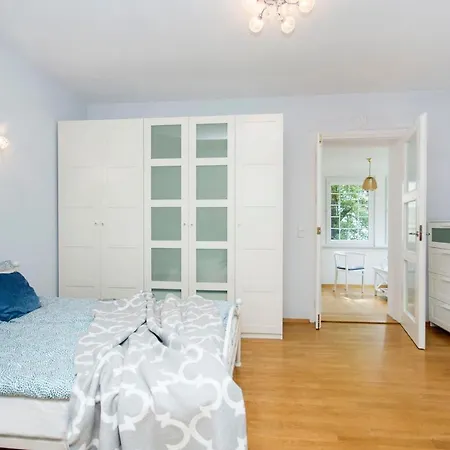 Marry Rentyear Apartments * 索波特