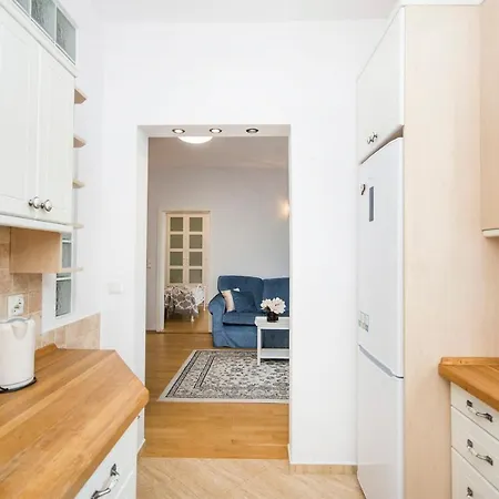 公寓 Marry Rentyear Apartments
